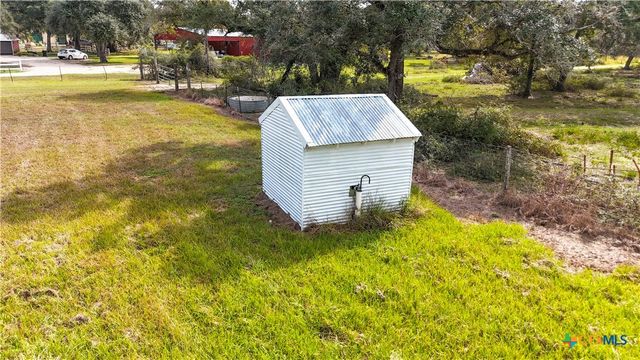 4491 County Road 382, Louise, TX 77455