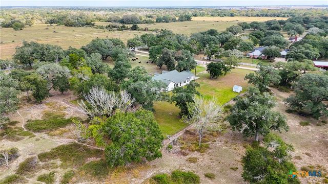 4491 County Road 382, Louise, TX 77455