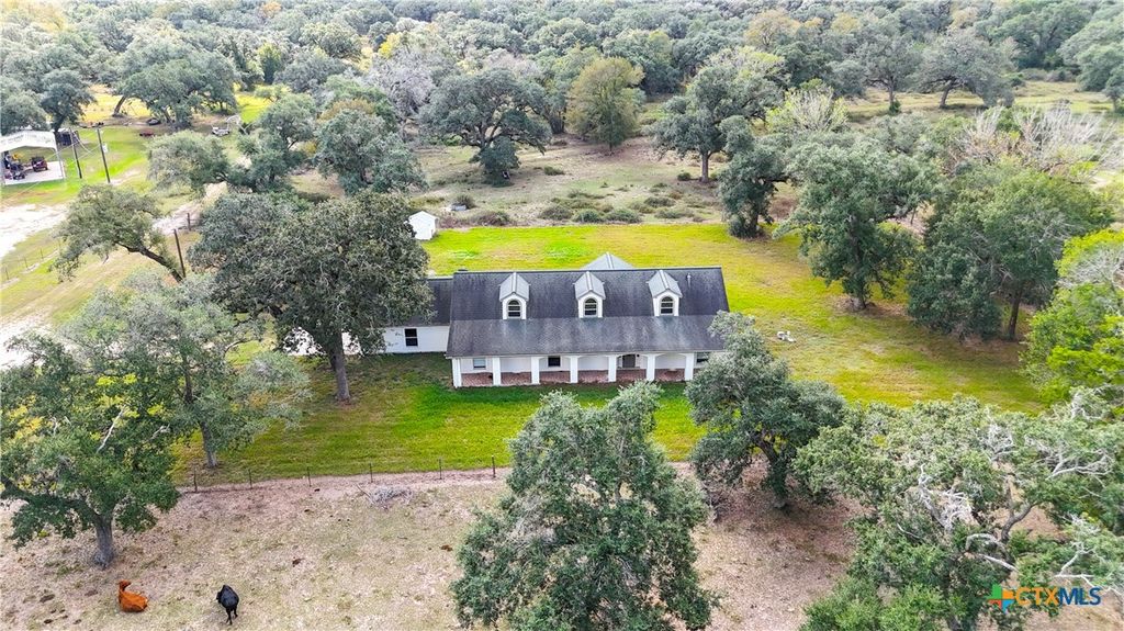 4491 County Road 382, Louise, TX 77455