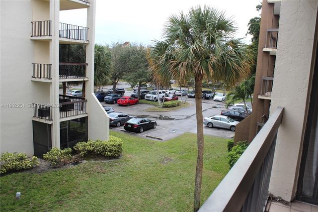 955 Egret Cir 310, Delray Beach, FL 33444