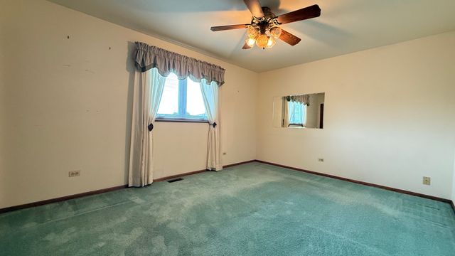8514 161st Street, Tinley Park, IL 60487