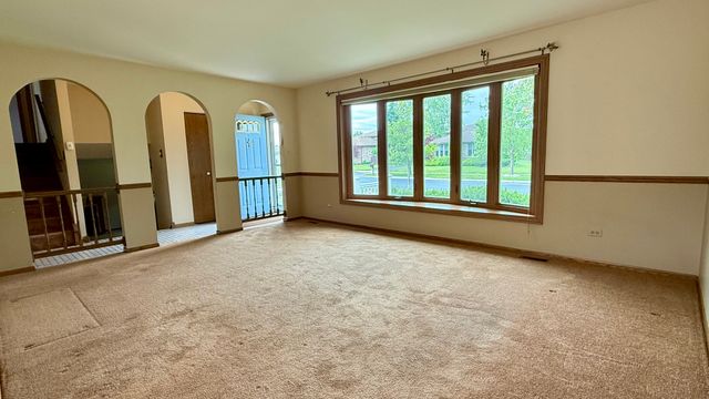 8514 161st Street, Tinley Park, IL 60487