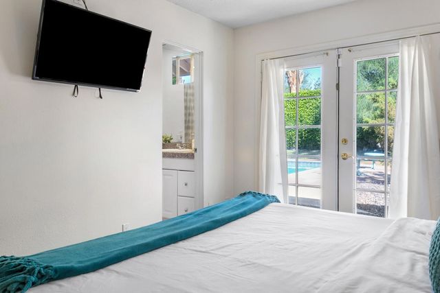502 E Molino Road, Palm Springs, CA 92262