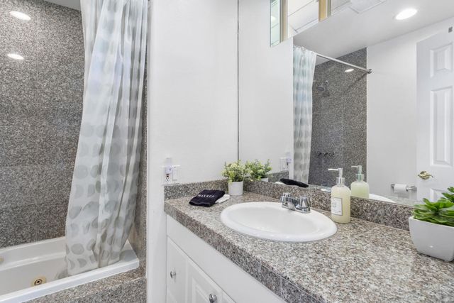502 E Molino Road, Palm Springs, CA 92262