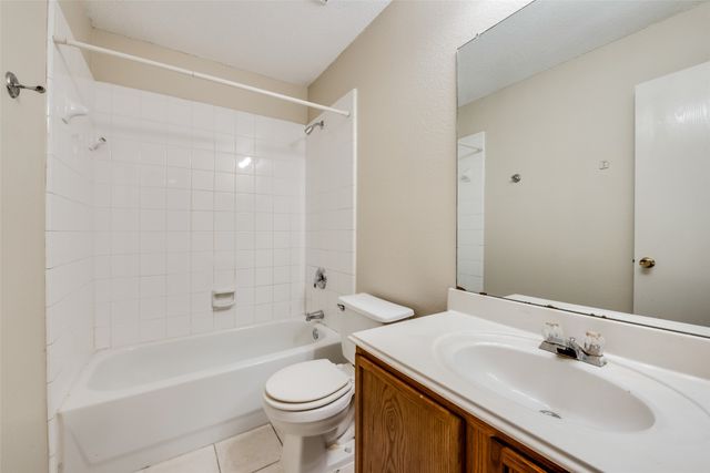 1629 Thornhill Lane, Little Elm, TX 75068