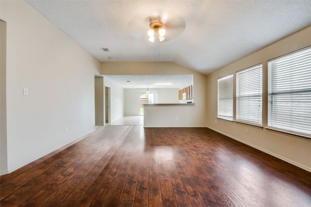 1629 Thornhill Lane, Little Elm, TX 75068