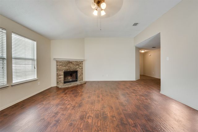 1629 Thornhill Lane, Little Elm, TX 75068