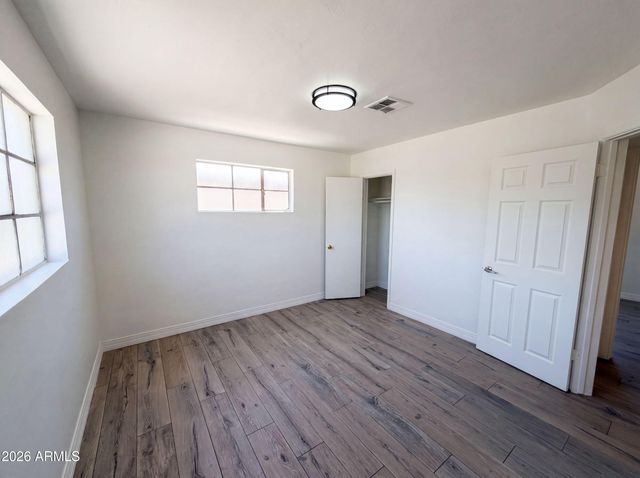 4505 W CLARENDON Avenue, Phoenix, AZ 85031