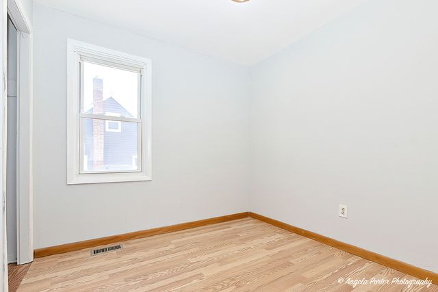 208 W Nippersink Road, Round Lake, IL 60073