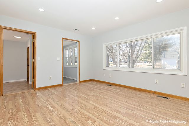 208 W Nippersink Road, Round Lake, IL 60073