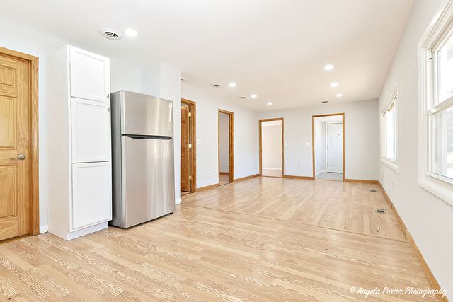 208 W Nippersink Road, Round Lake, IL 60073