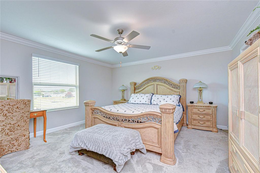 Image 24 of property listing at 25069 LAMBRUSCO LOOP, Lutz, FL 33559