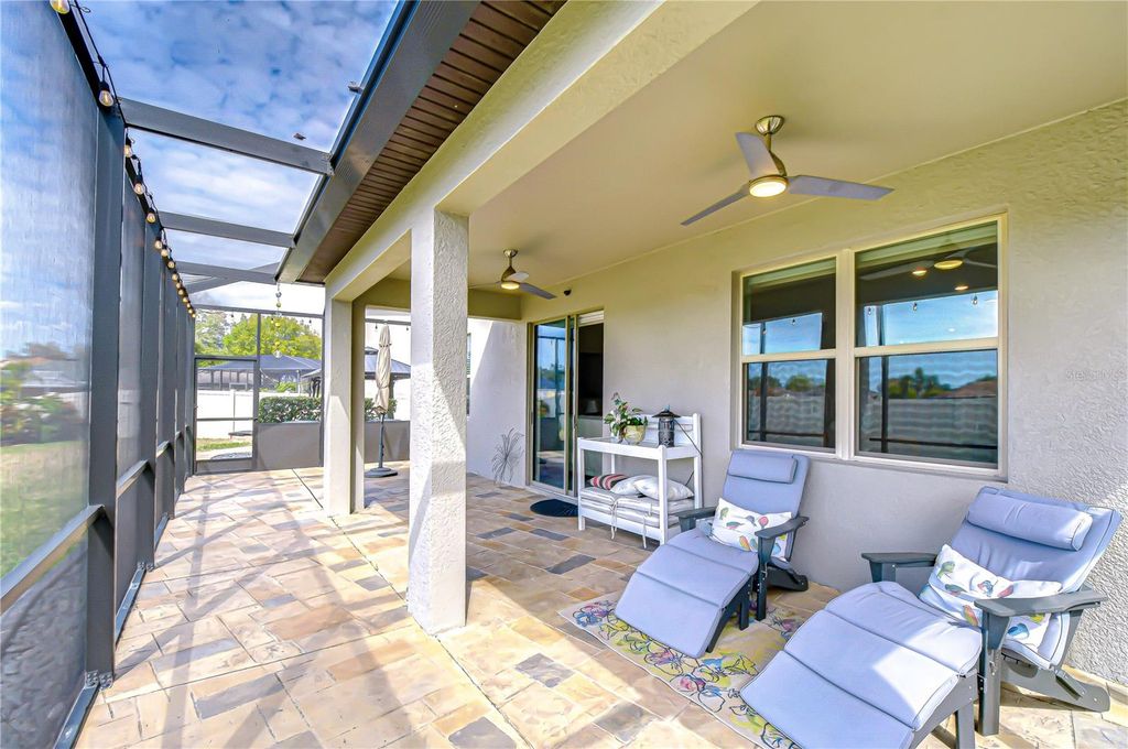 Image 28 of property listing at 25069 LAMBRUSCO LOOP, Lutz, FL 33559