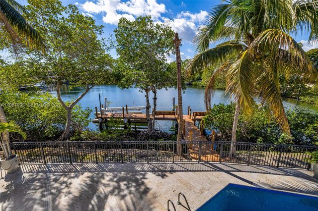 460 Costanera Rd, Coral Gables, FL 33143