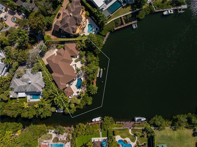 460 Costanera Rd, Coral Gables, FL 33143