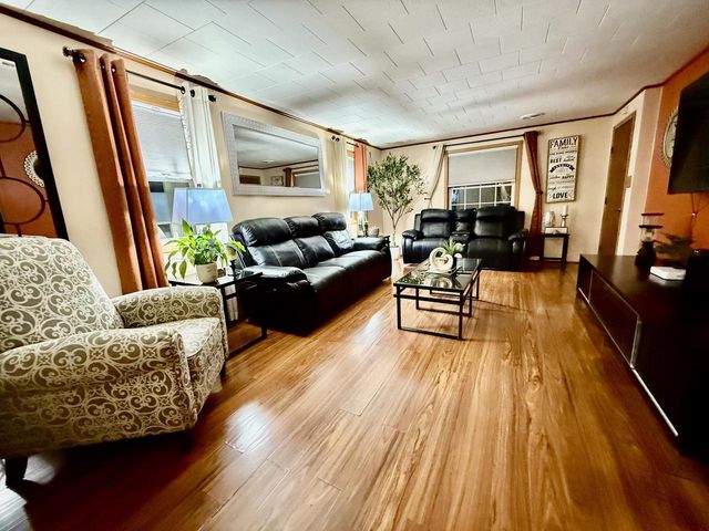 1524 Orchard STREET, Racine, WI 53405