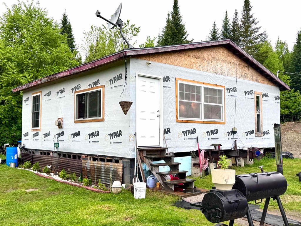 2132 VT Route 105, Bloomfield, VT 05905