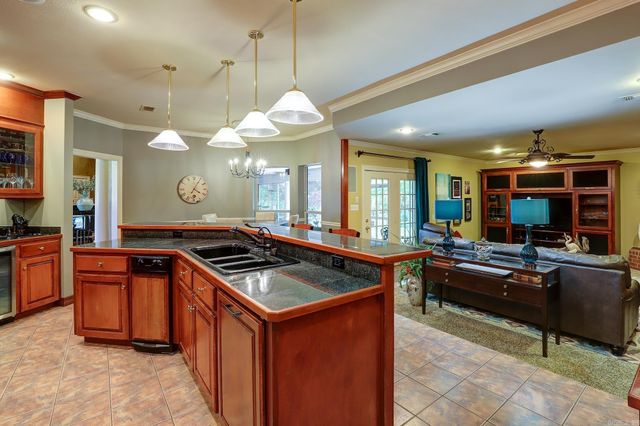 6632 Lakeridge Drive, Texarkana, TX 75503