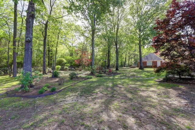 6632 Lakeridge Drive, Texarkana, TX 75503