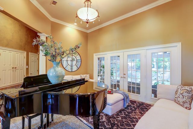 6632 Lakeridge Drive, Texarkana, TX 75503