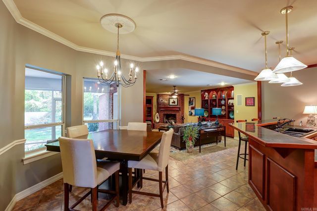 6632 Lakeridge Drive, Texarkana, TX 75503