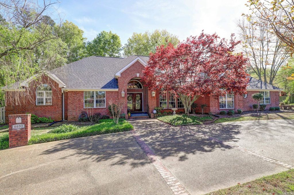 6632 Lakeridge Drive, Texarkana, TX 75503