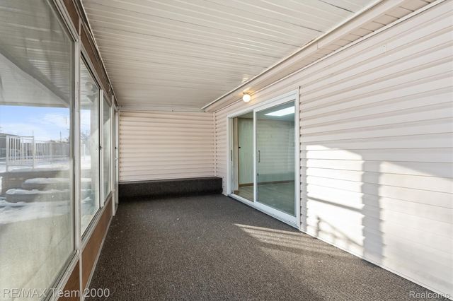 5526 SYLVIA Street, Dearborn Heights, MI 48125