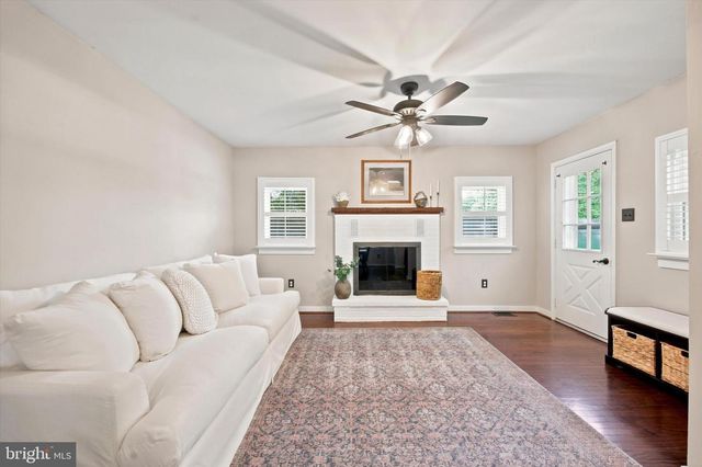 213 SEAL LN, West Chester, PA 19380