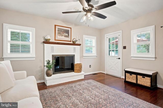 213 SEAL LN, West Chester, PA 19380