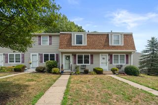 124 Brentwood Drive 124, Wallingford, CT 06492