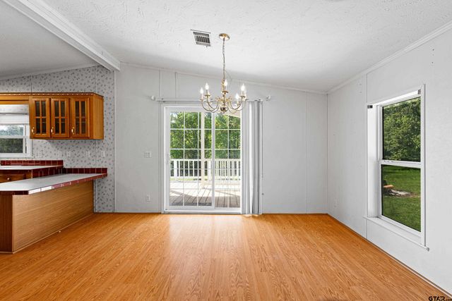 16193 S County Road 3167, Mt Enterprise, TX 75681