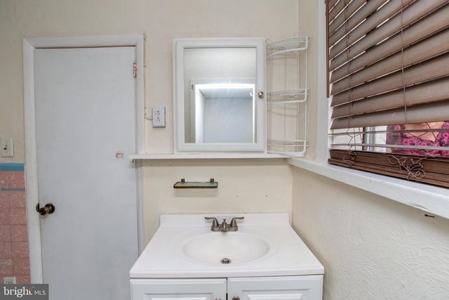 917 ELLSWORTH ST, Philadelphia, PA 19147