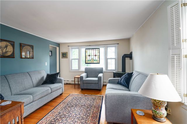 201 5th Street, Providence, RI 02906
