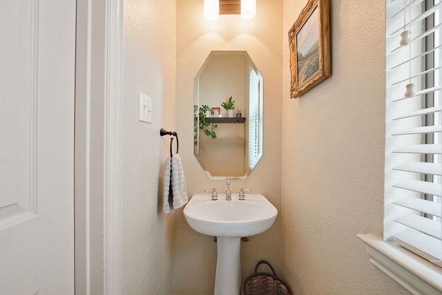 3882 Siena Drive, Frisco, TX 75033