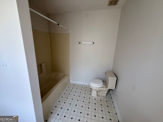 1490 N HWY 319, East Dublin, GA 31027