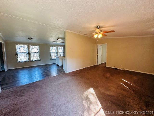 11515 Leavenworth Trail, Mead, OK 73449