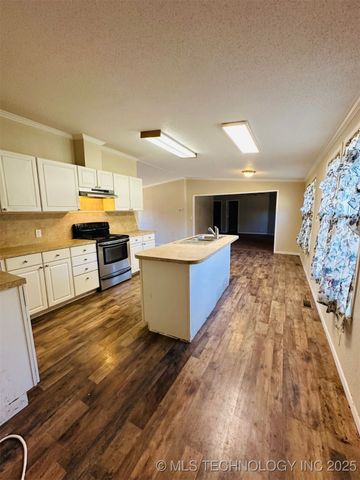 11515 Leavenworth Trail, Mead, OK 73449