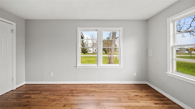 234 E Texas Street, Brazoria, TX 77422