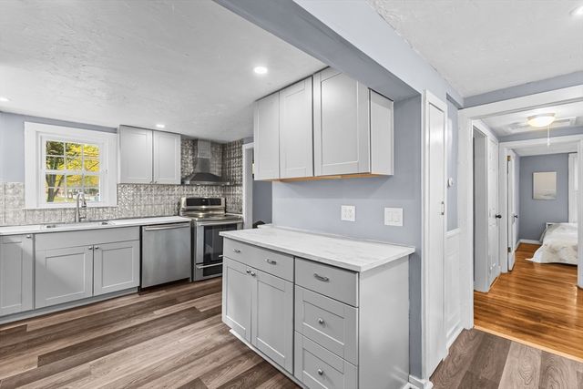 290 High Street, Pembroke, MA 02359