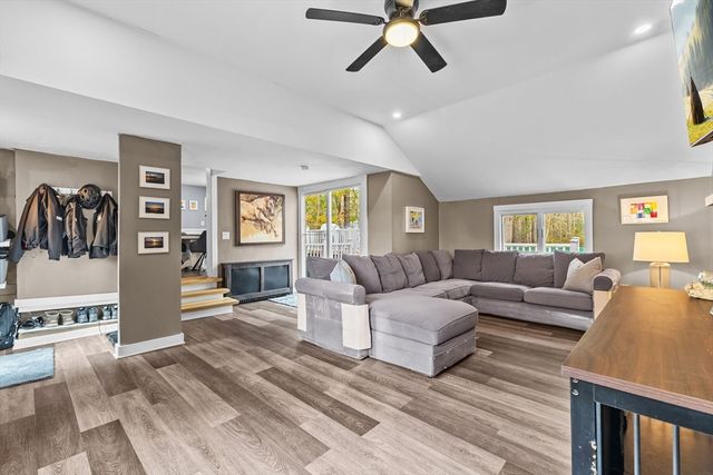 290 High Street, Pembroke, MA 02359