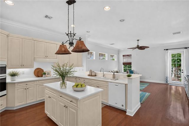 2087 Autumn Lane, Vero Beach, FL 32963