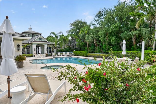 2087 Autumn Lane, Vero Beach, FL 32963