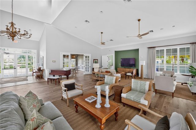 2087 Autumn Lane, Vero Beach, FL 32963