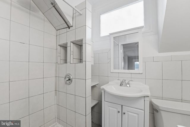 1310 EMERSON ST NW, Washington, DC 20011