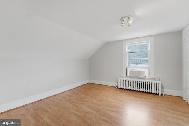 1310 EMERSON ST NW, Washington, DC 20011