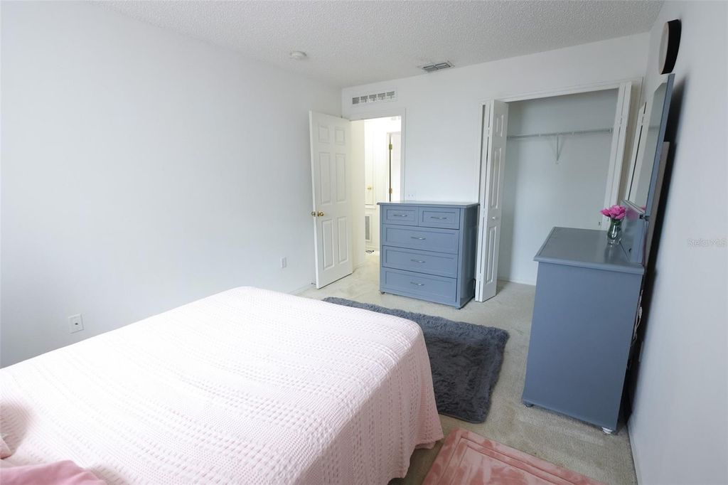 Image 17 of property listing at 2516 COURTLAND BOULEVARD, Deltona, FL 32738