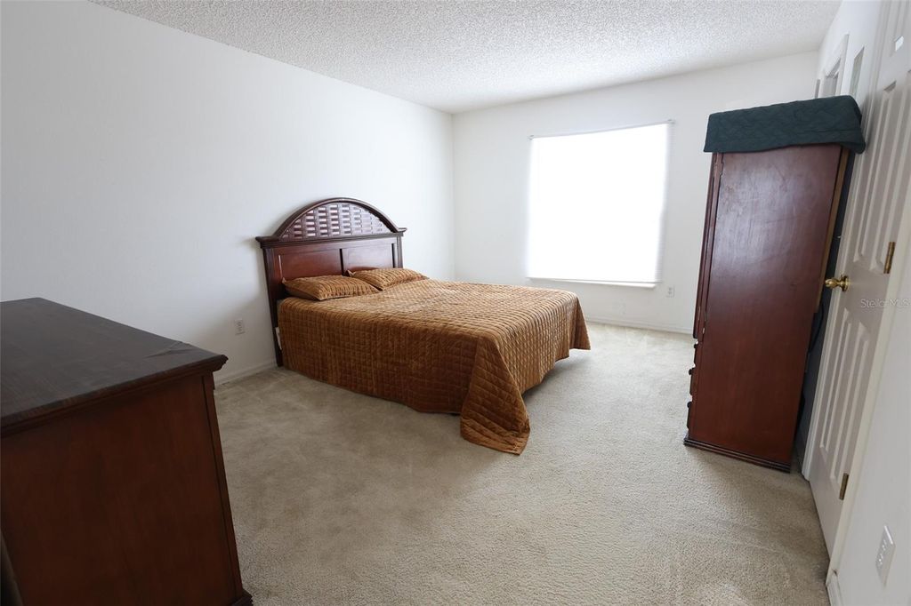 Image 18 of property listing at 2516 COURTLAND BOULEVARD, Deltona, FL 32738