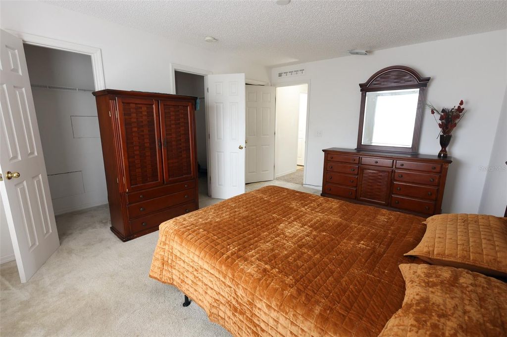 Image 19 of property listing at 2516 COURTLAND BOULEVARD, Deltona, FL 32738