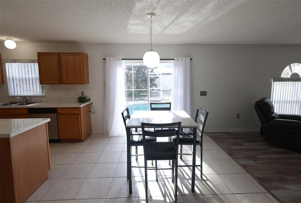 Image 50 of property listing at 2516 COURTLAND BOULEVARD, Deltona, FL 32738