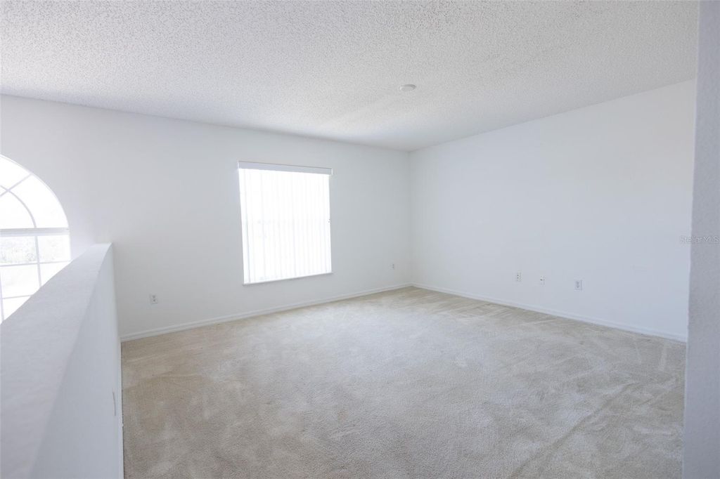 Image 10 of property listing at 2516 COURTLAND BOULEVARD, Deltona, FL 32738